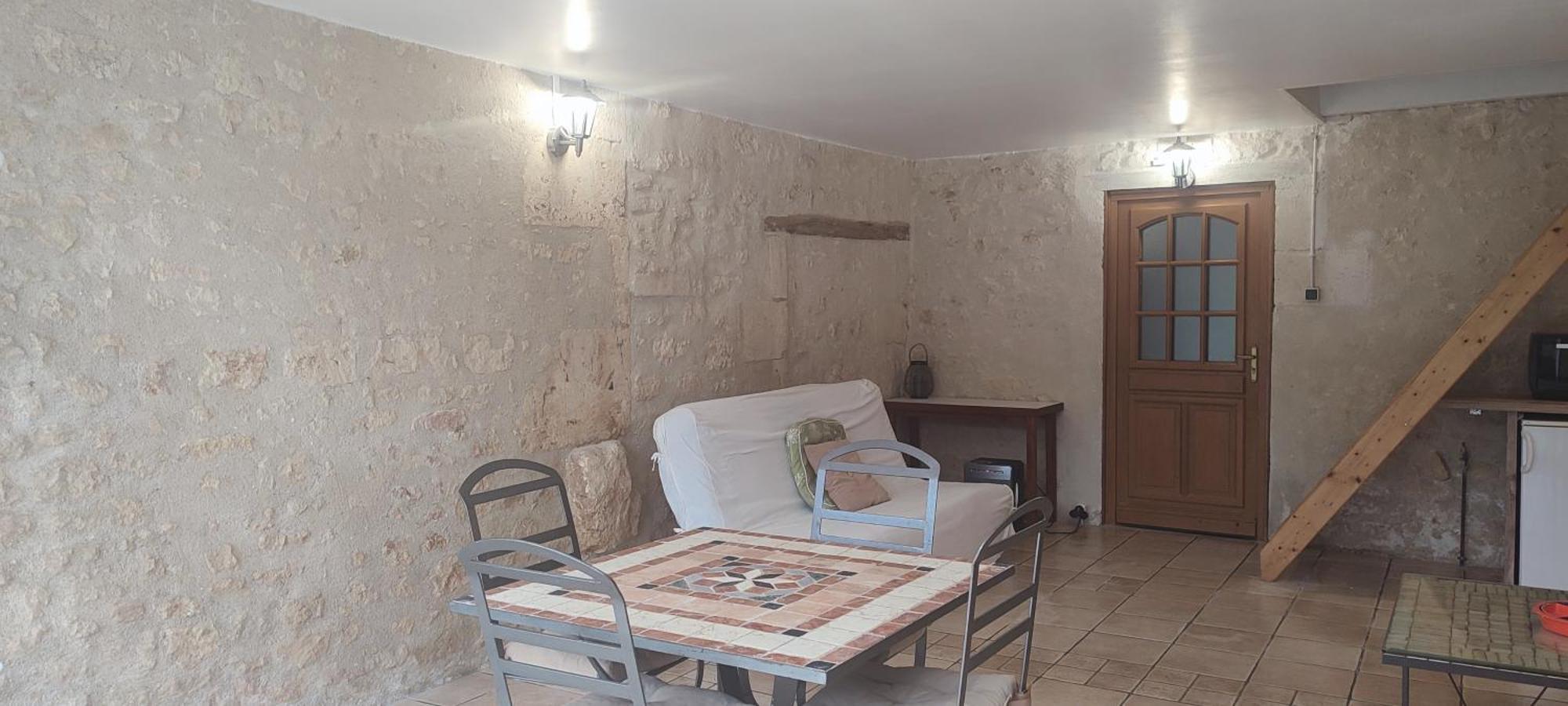 Gite Cosy, Sur Jardin, Terrasse Privee, Parking Au Calme En Rdc Gémozac Kültér fotó